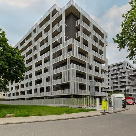 Stacja Wola Apartment Guminska By Noclegi Renters Warschau Exterior foto