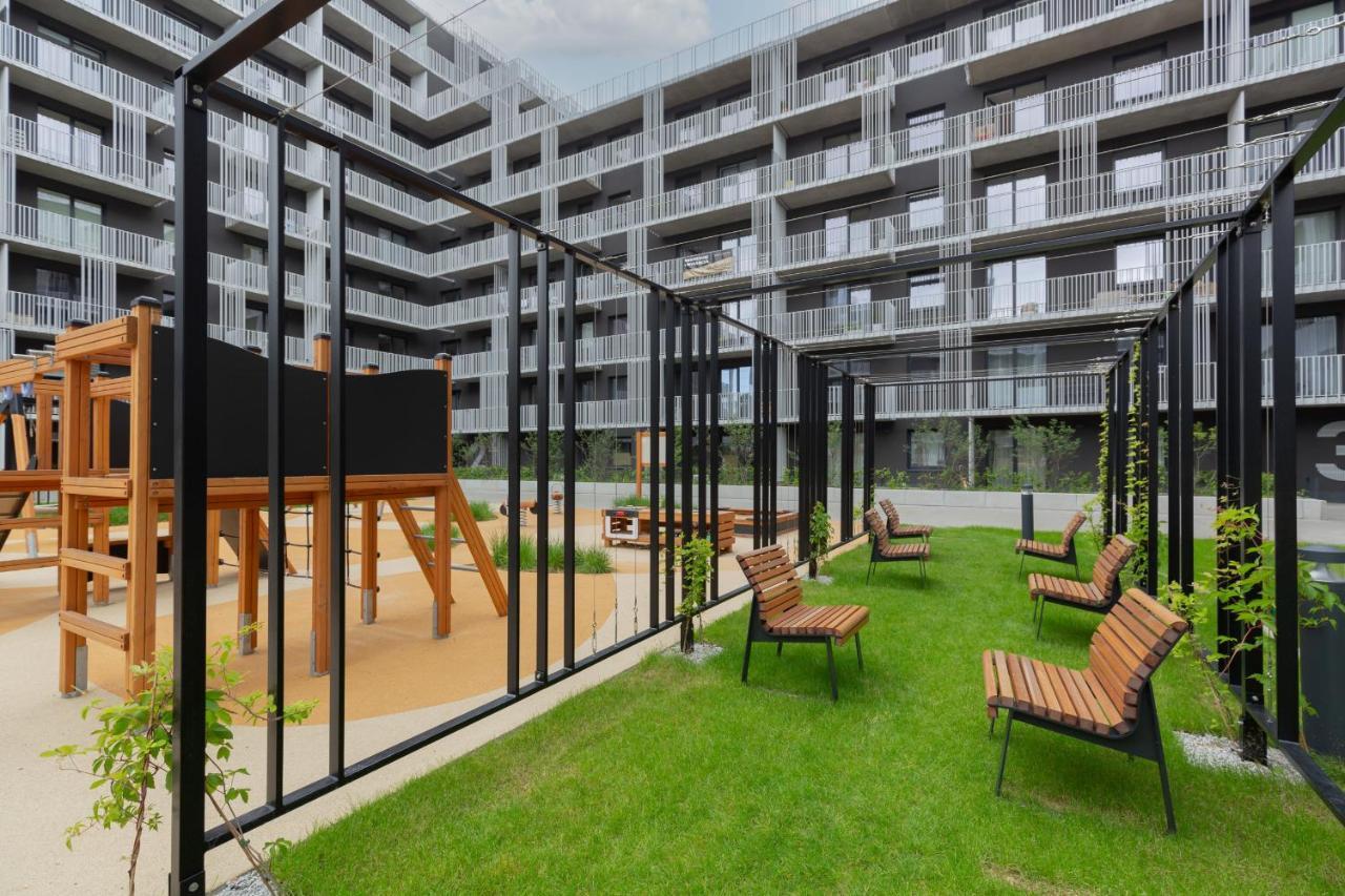 Stacja Wola Apartment Guminska By Noclegi Renters Warschau Exterior foto